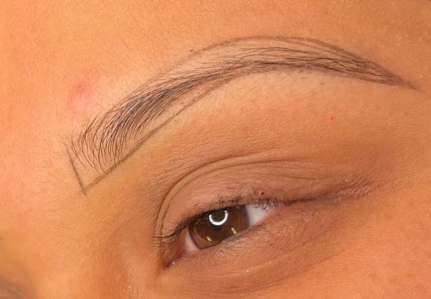 A Before Photo of Combo Brows Microblading In Bellevue and Kirkland